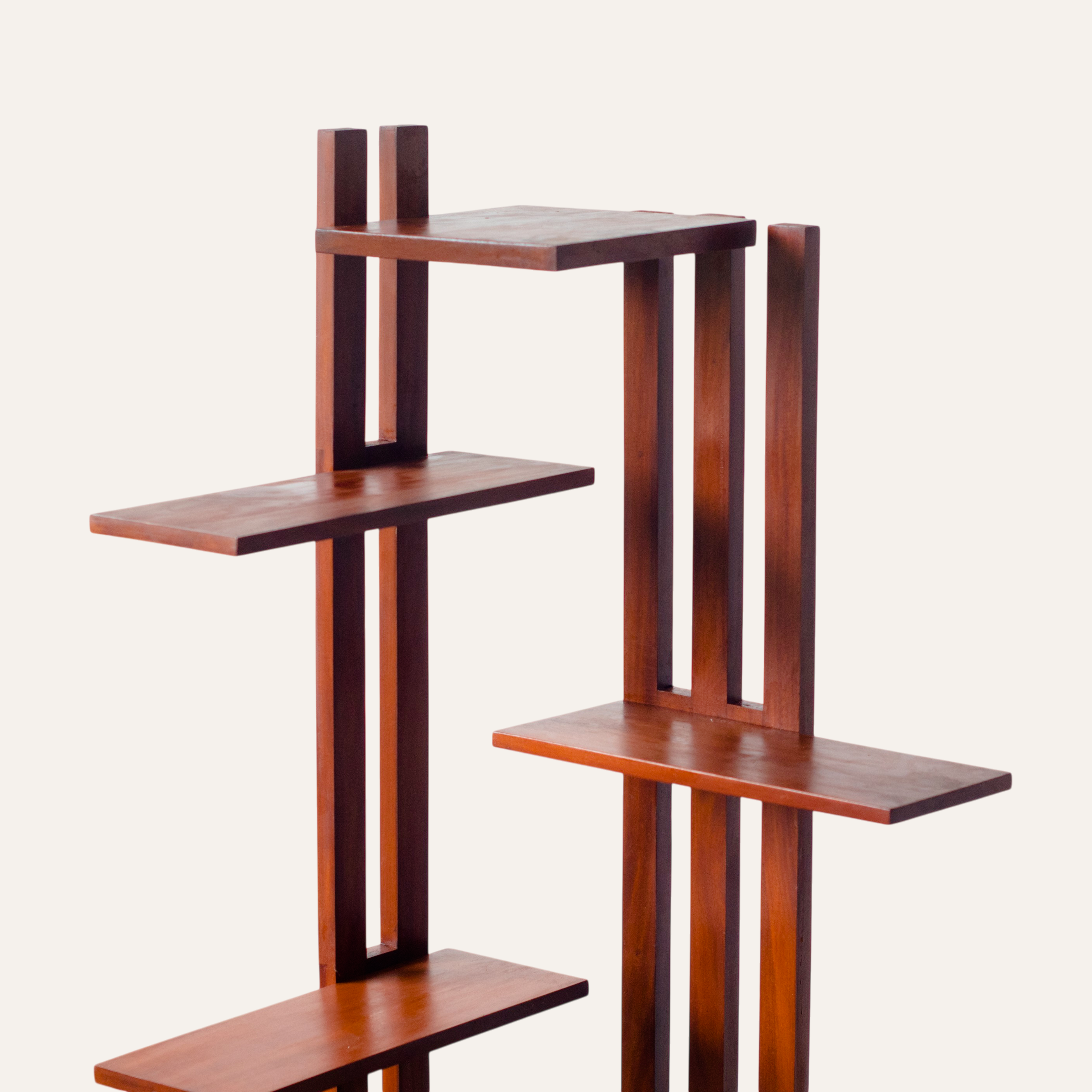 Cascade Corner Plant Structure